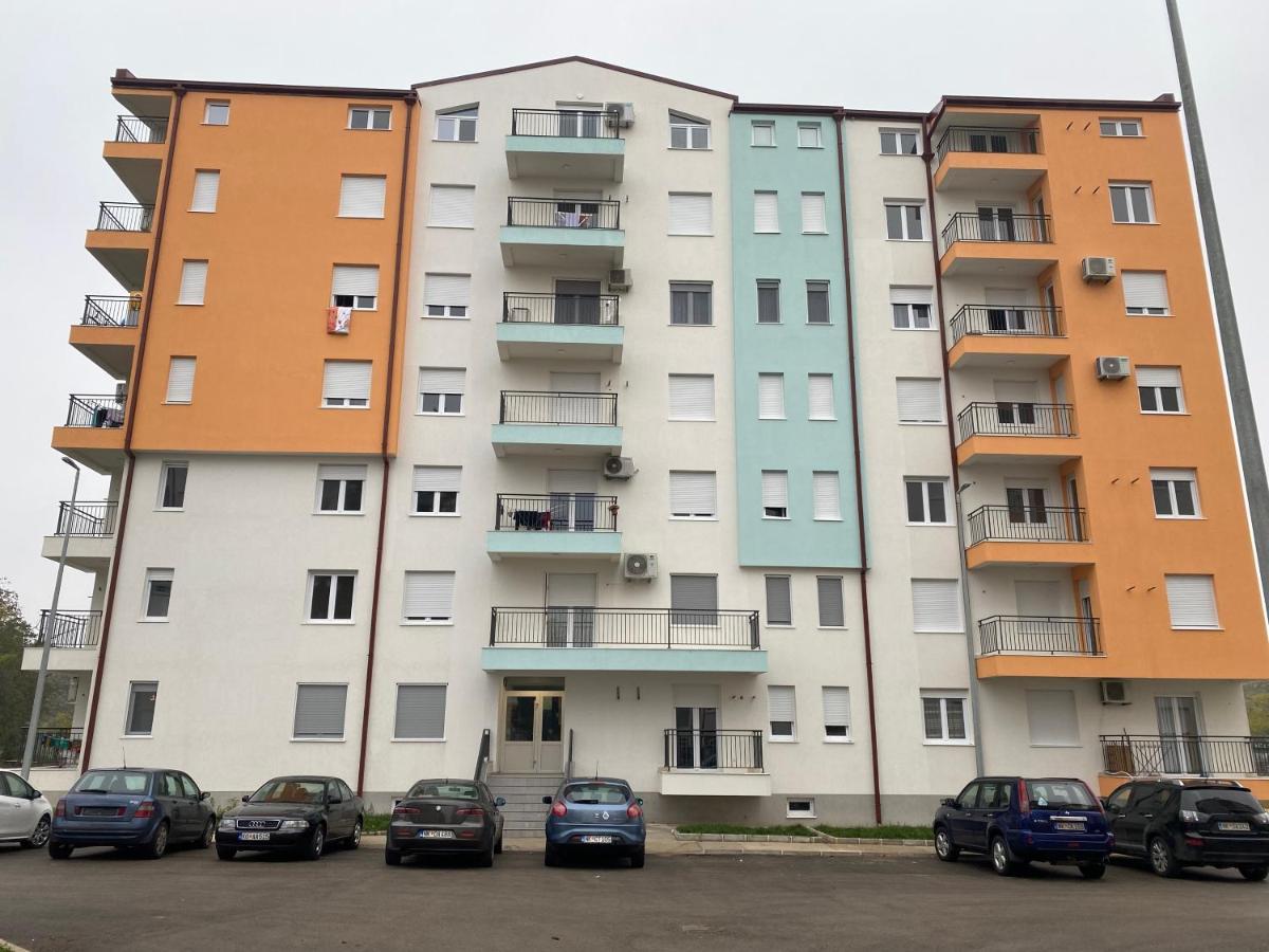 Newtown Apartment Nikšić Eksteriør billede