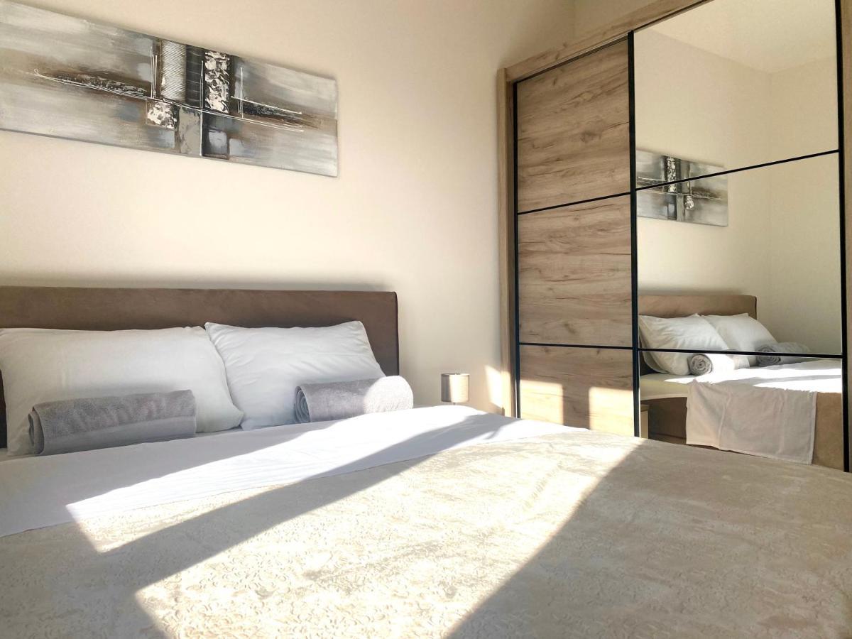 Newtown Apartment Nikšić Eksteriør billede
